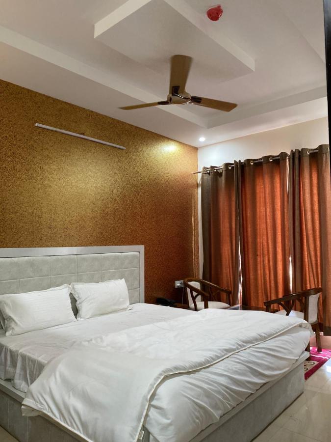 S.R Plaza Khurja Exterior photo